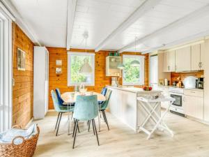 Holiday Home Alste - 900m from the sea by Interhome