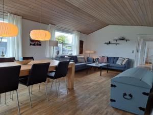 Holiday Home Falk - 900m from the sea by Interhome