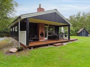 Holiday Home Alkmar - from the sea by Interhome