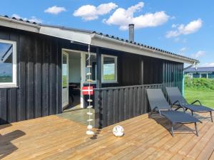 Holiday Home Lok - 450m from the sea by Interhome