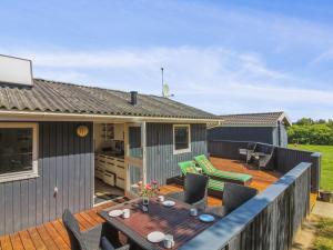 Holiday Home Wisti - 600m from the sea by Interhome