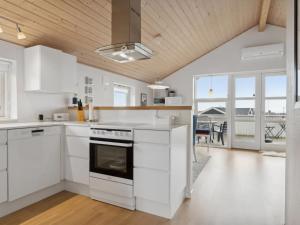 Holiday Home Yvette - 150m from the sea by Interhome