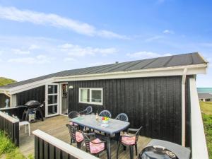 Holiday Home Joske - 50m from the sea by Interhome