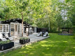 Holiday Home Torben - 750m from the sea by Interhome