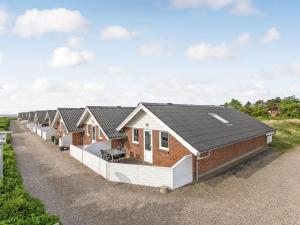 Apartment Rohan - 2-2km from the sea by Interhome