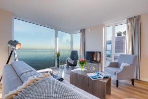 Apartment Upper Deck