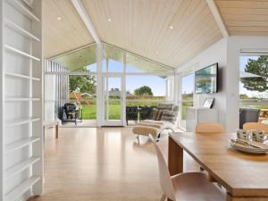 Holiday Home Thjodulf - 300m from the sea by Interhome