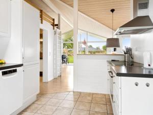 Holiday Home Thjodulf - 300m from the sea by Interhome