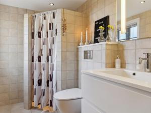 Holiday Home Svenger - 350m from the sea by Interhome