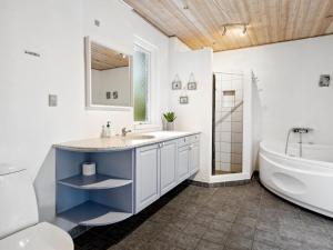 Holiday Home Cajsa - 200m from the sea by Interhome