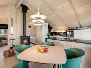 Holiday Home Holmwith - 50m from the sea by Interhome