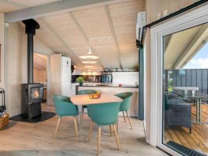 Holiday Home Holmwith - 50m from the sea by Interhome