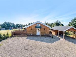 Holiday Home Vicktoria - 1-5km from the sea by Interhome