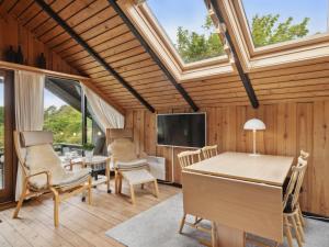 Holiday Home Aaltje - 800m from the sea by Interhome