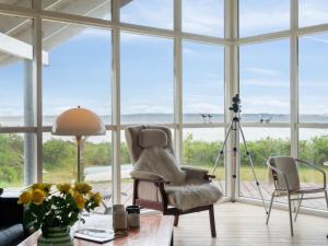 Holiday Home Elspeth - 25m from the sea by Interhome