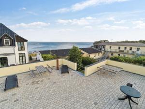 Apartment Caisa - 75m from the sea by Interhome