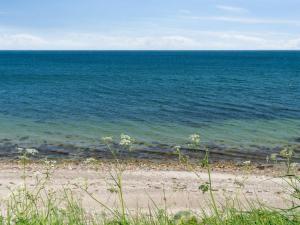 Holiday Home Eyer - 20m from the sea by Interhome