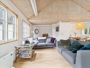 Holiday Home Edele - 3-8km from the sea by Interhome