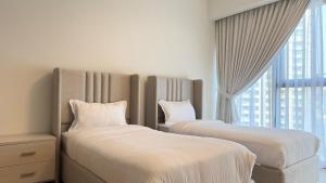 Premium 2bed Apartment In Downtown Act1 Tower