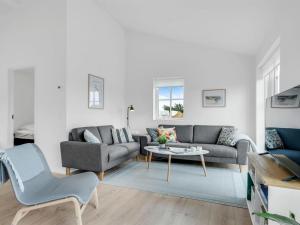 Holiday Home Malomir - 500m from the sea by Interhome