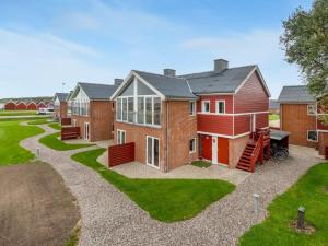 Apartment Alvy - 100m to the inlet by Interhome