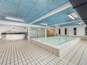 Apartment Alvy - 100m to the inlet by Interhome