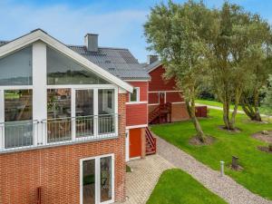 Apartment Alvy - 100m to the inlet by Interhome