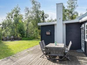 Holiday Home Estel - 900m from the sea by Interhome