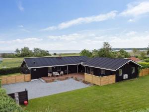 Holiday Home Nora - 100m from the sea by Interhome