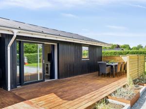 Holiday Home Nora - 100m from the sea by Interhome