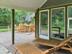 Holiday Home Ellynor - 600m from the sea by Interhome