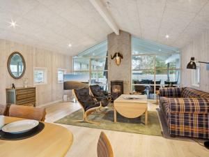 Holiday Home Ilsebet - 150m from the sea by Interhome