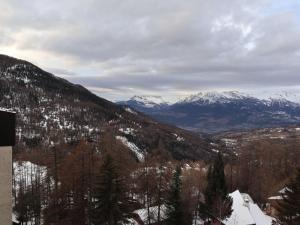 Studio au pied des pistes pour 6 personnes avec balcon, casier à skis et gardien - FR-1-322-590