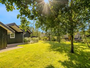 Holiday Home Roska - 1-3km from the sea by Interhome