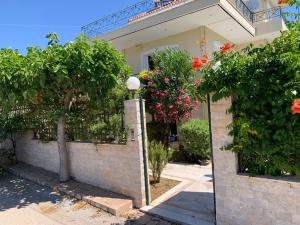 1 Bed Apartment near the beach