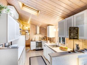 Holiday Home Thrineke - 600m from the sea by Interhome