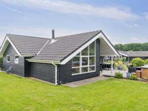 Holiday Home Alpa - 600m from the sea by Interhome