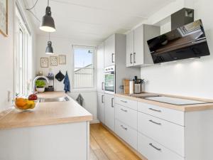 Apartment Sebiorn - 5m from the sea by Interhome