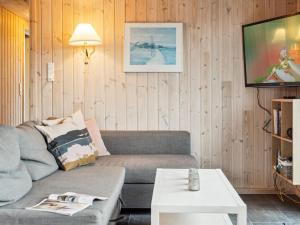 Holiday Home Ritha - 175m from the sea by Interhome