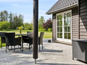 Holiday Home Emmalina - 1-3km from the sea by Interhome