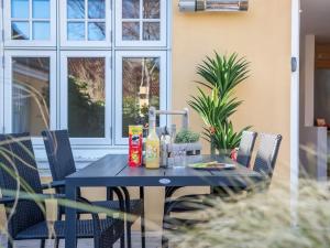 Apartment Yorick - 300m from the sea by Interhome