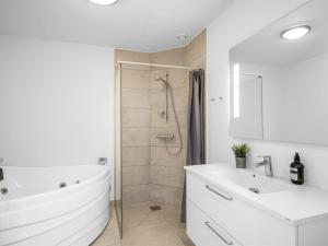 Holiday Home Flugha - 600m from the sea by Interhome