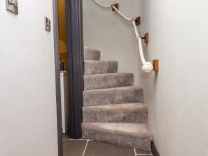 Lower Well Farm House