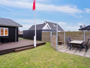 Holiday Home Svante - 600m from the sea by Interhome