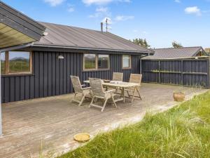 Holiday Home Gidske - 300m from the sea by Interhome