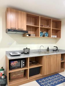 Chic Condo with Gym and Pool Access