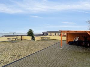 Apartment Henna - 50m from the sea by Interhome