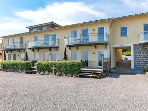 Apartment Henna - 50m from the sea by Interhome