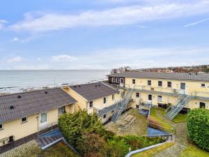 Apartment Henna - 50m from the sea by Interhome