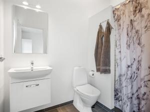 Holiday Home Clarabelle - 1-2km from the sea by Interhome